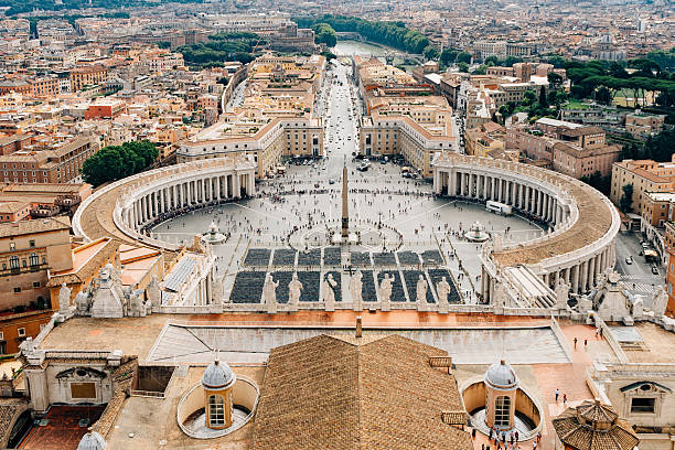 saint peters square, rome - vatican photos et images de collection