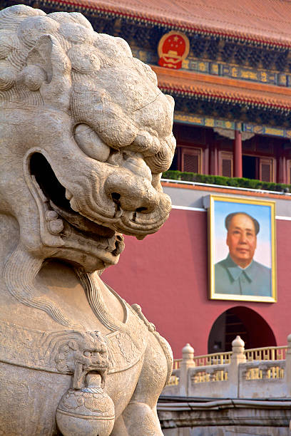istock Guardian Lion Statue and Mao, Tiananmen, Beijing 483930920
