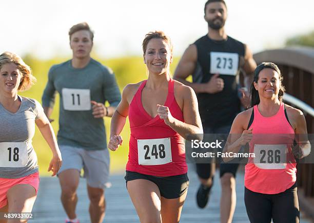 Gruppe Von Marathonläufer Stockfoto und mehr Bilder von 2015 - 2015, Aktiver Lebensstil, Aktivitäten und Sport