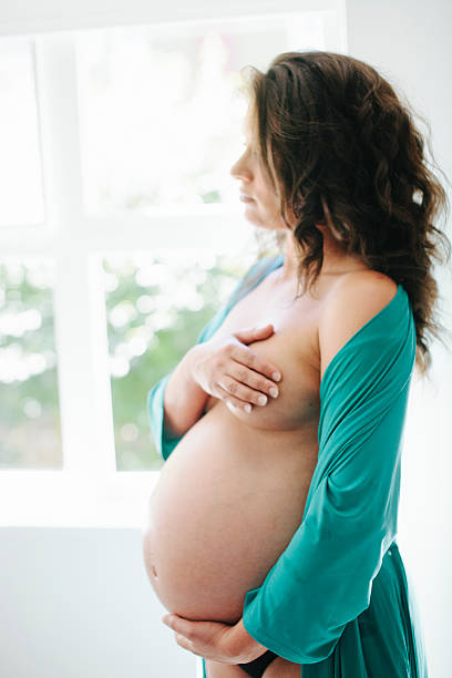 istock Pregnant Woman 483933990