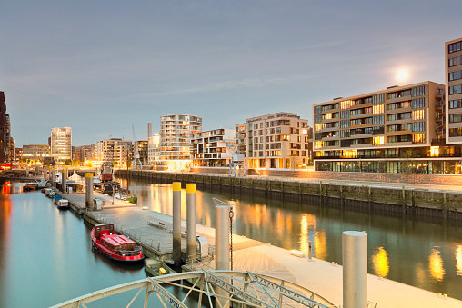 Germany, Hamburg, Hafencity, modern architecture at the waterfront