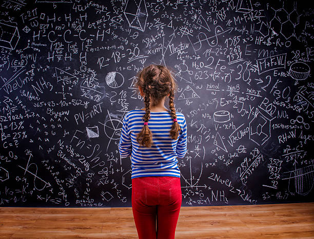 istock Cute little girl 483983798