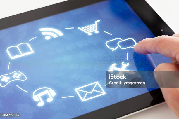 Klicken Sie Auf Ein Tablet Mit Touchscreeninterface Stockfoto und mehr Bilder von Icon