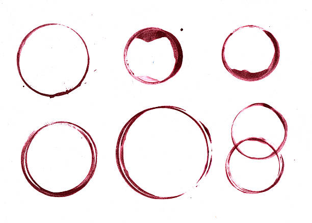 istock prints rings of coffee cup 483990083