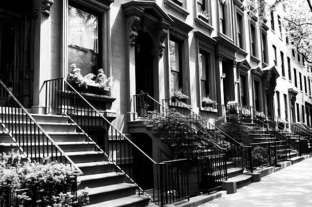 istock Row Of Brownstone,NYC.Black And White. 483990515