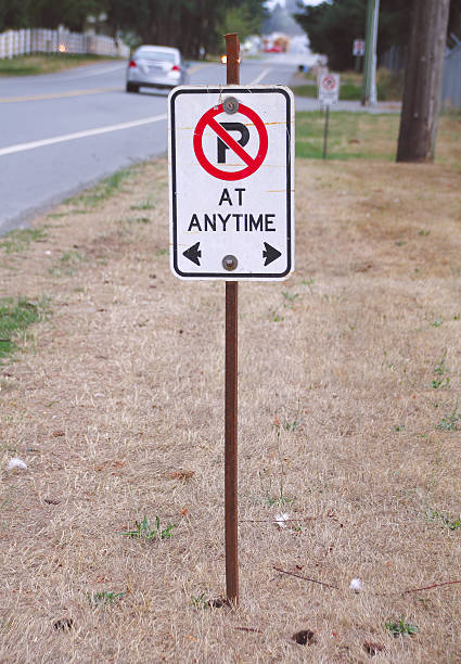istock Wide on No Parking Sign 483993120