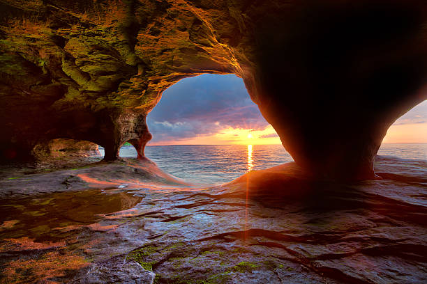 Sea Caves on Lake Superior Sea Caves on Lake Superior - Pictured Rocks National Lakeshore - Munising Michigan great lakes photos stock pictures, royalty-free photos & images