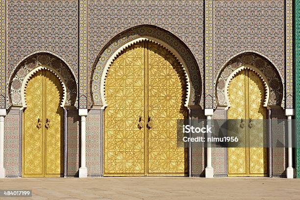 Pałac Królewski W Fesmaroko - zdjęcia stockowe i więcej obrazów Maroko - Maroko, Fez - Maroko, Ogródek przydomowy