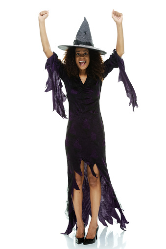 Cheerful witch cheeringhttp://www.twodozendesign.info/i/1.png