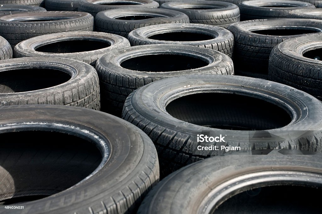 Pilha de pneus reciclados - Royalty-free Abundância Foto de stock