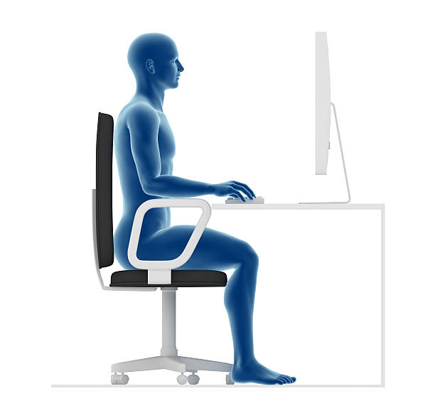 ergonomía, buena postura para sentarse y de trabajo en el escritorio de oficina - posture office isolated physical injury fotografías e imágenes de stock