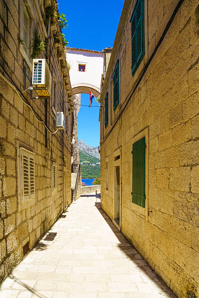 istock Alley in Korcula, Croatia 484045242
