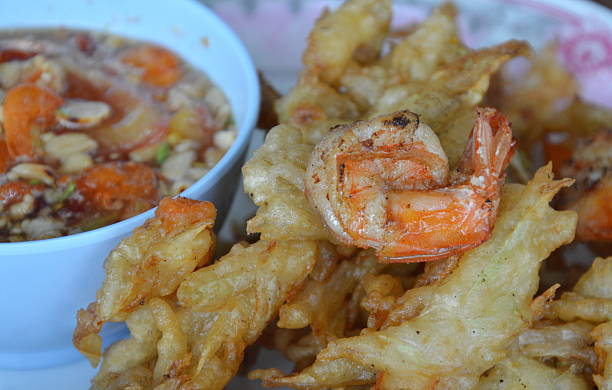 istock crispy fried papaya and shrimp with sweet sauce 484059316