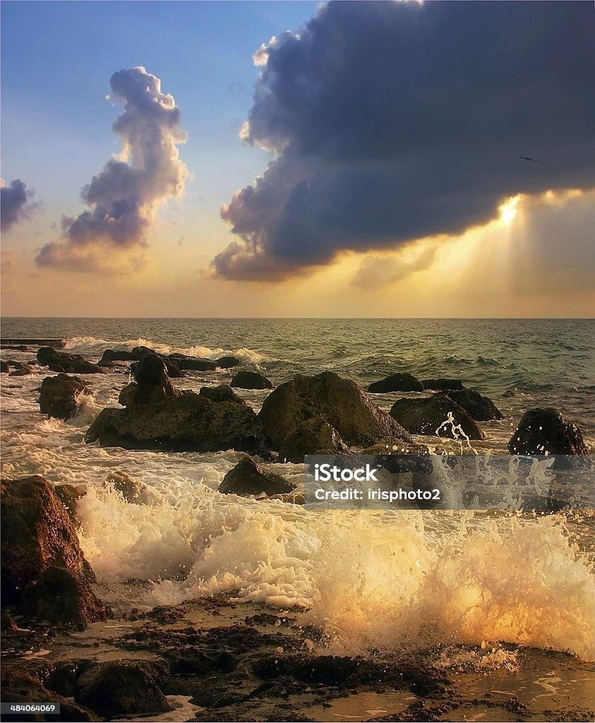 Macaréu ao pôr-do-sol - Foto de stock de Areia royalty-free