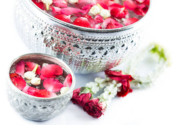 istock Flower Steering wheel and Water in bowl 484065655