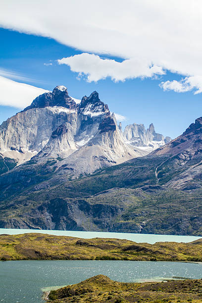 torres del paine national park-reiseziel - magallanes y antartica chilena region stock-fotos und bilder