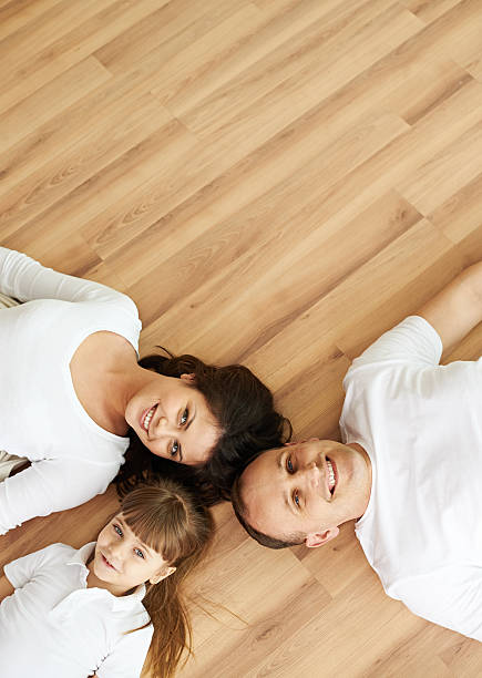 istock Family on moving day 484101469