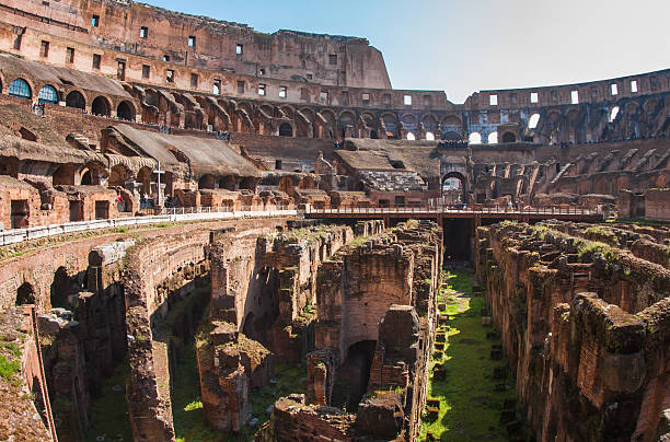 istock Ruines of Colloseum 484101724