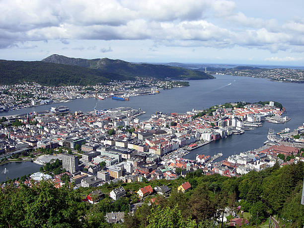 City of Bergen (Norway) View from Mount Fløyen on the city of Bergen (Norway)  fløyen stock pictures, royalty-free photos & images