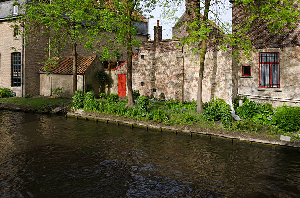 istock Canal in Bruges, begijnhof 484119560