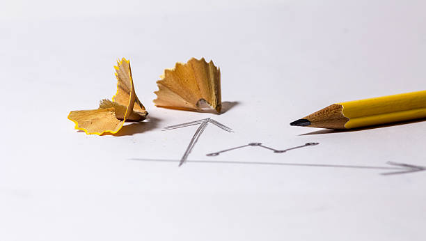 istock graphics of profit 484170405