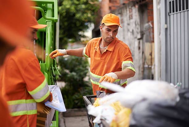 istock It's a dirty job.. 484189299