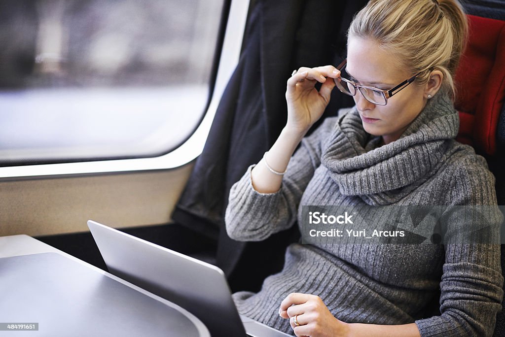 Damit beschäftigt, während Sie selbst wartet Ihr Reiseziel - Lizenzfrei Arbeiten Stock-Foto