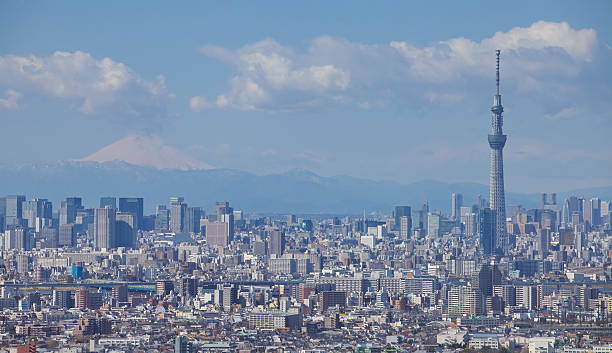 東京の街並みの眺めと東京スカイツリーに富士山 - sky tree audio ストックフォトと画像