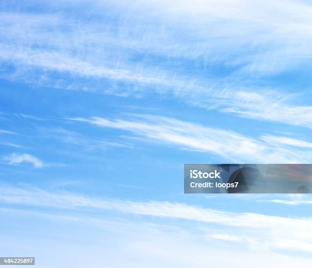 Céu - Fotografias de stock e mais imagens de Ao Ar Livre - Ao Ar Livre, Azul, Beleza natural