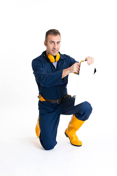 istock Portrait of an handsome Worker using a cutter 484263491