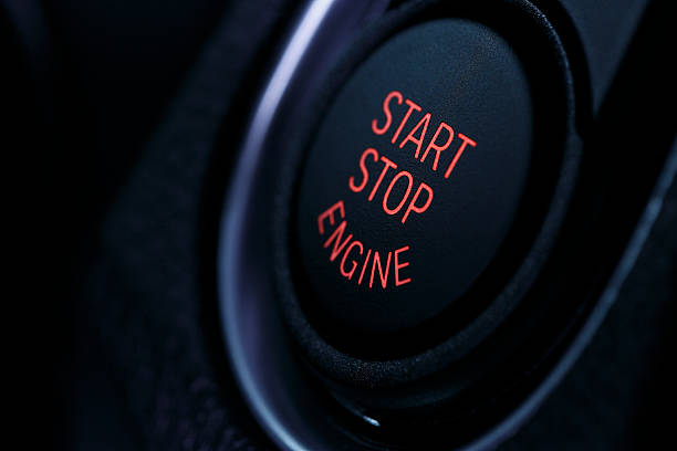 mecanismo de carro moderno, botão start/stop - fire button - fotografias e filmes do acervo