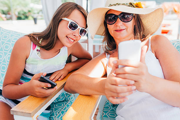 istock Mother with smart phone 484279610
