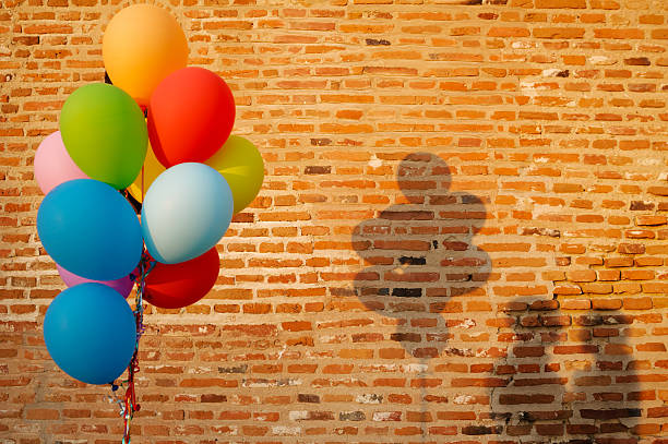 istock love is in the air 484280702