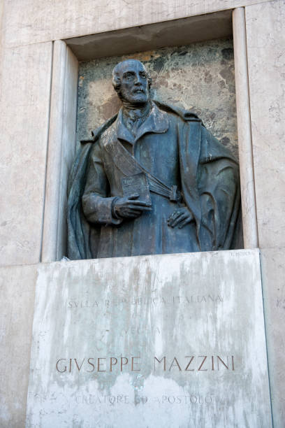 istock Statue of Giuseppe Mazzini in Venice 484286052