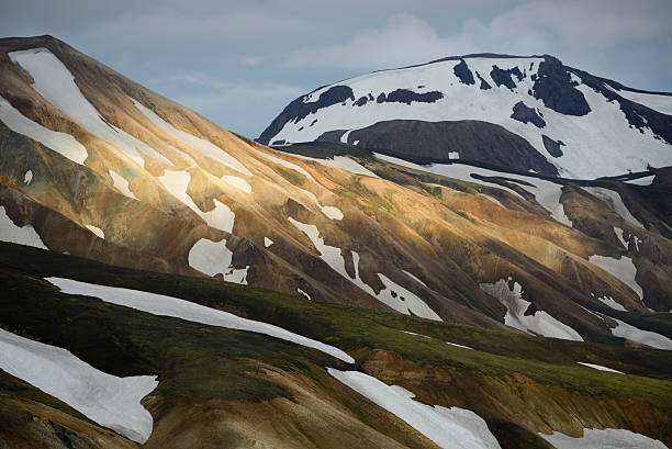 istock mountains near Landmannalaugar, Iceland 484320550
