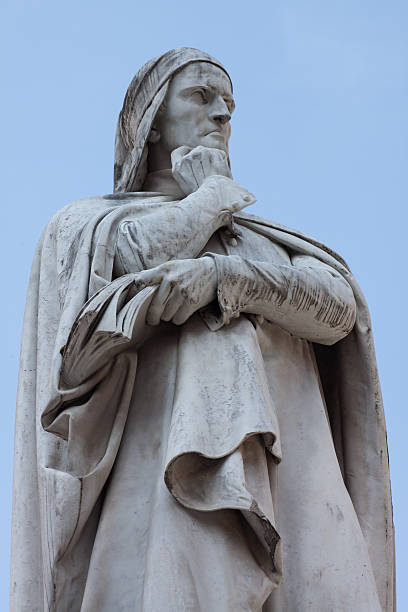 istock Statue of Dante 484342305