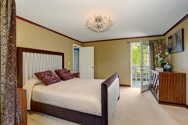 istock Luxury master bedroom with seperate relaxation area. 484342988