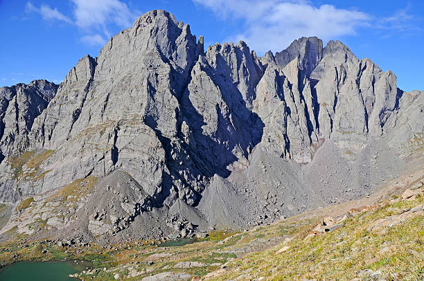 crestone 피크, 록키 산맥 콜로라드 - longs peak 뉴스 사진 이미지