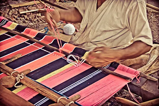 Man Making Ghongadi, desi blanket from sheep wool, Hand-made Multicolor Woolen Blanket, India