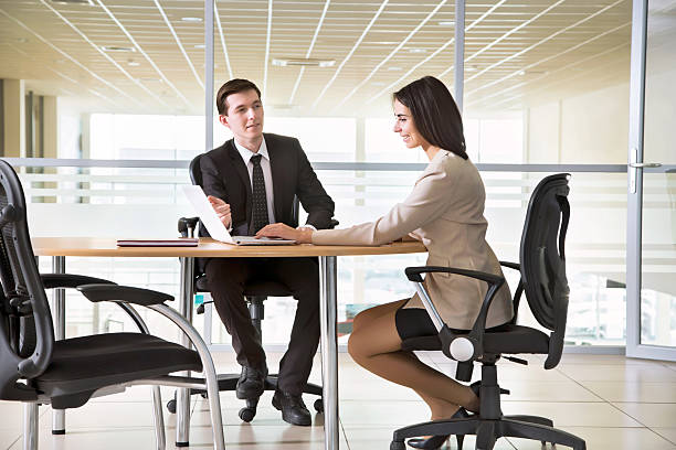 istock Businesspeople working at meeting 484396194