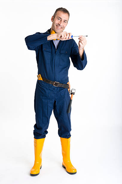 istock Portrait of an handsome Worker using a screwdriver 484400619