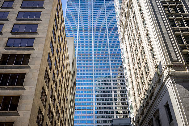 edificios de oficinas en toronto, canadá - toronto lovelocal ontario canada fotografías e imágenes de stock