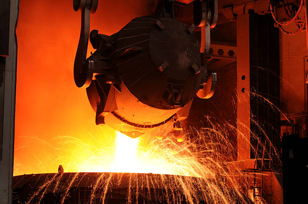 istock Spray of molten steel 484402055