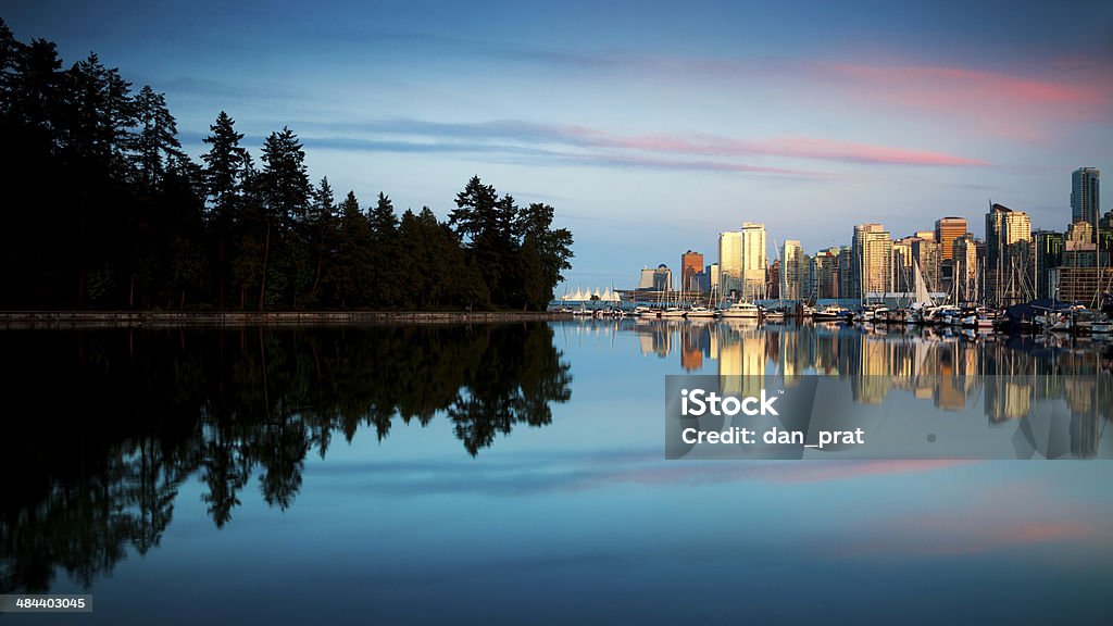 Skyline de Vancouver Waterfront - Royalty-free Parque Stanley - Vancouver - Canadá Foto de stock