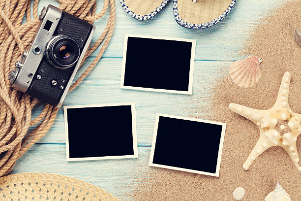 istock Travel and vacation photo frames and items 484411588
