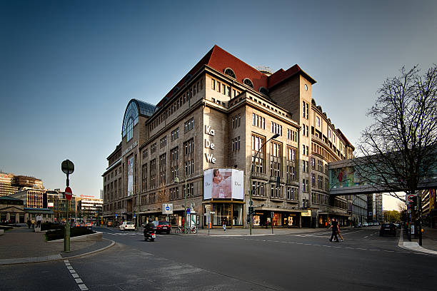 kadewe, kaufhaus des westens, berlin, deutschland - kdw berlin stock-fotos und bilder