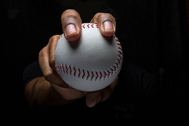 野球速球グリップ - 野球ぼーる ストックフォトと画像