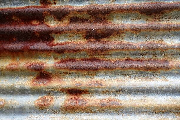 istock Rusted corrugated zinc sheet 484507060