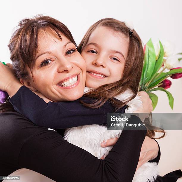Mother And Daughter Stock Photo - Download Image Now - 20-29 Years, 30-39 Years, 6-7 Years