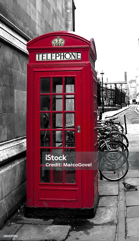 Cabine de telefone vermelho - Royalty-free Ao Ar Livre Foto de stock